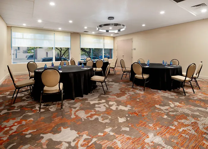 Hotel Marriott Park 3*